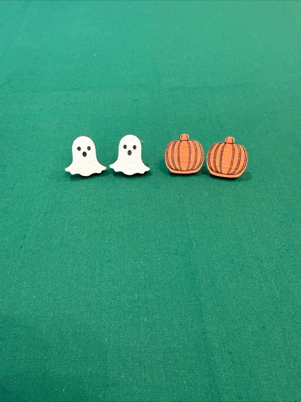 2 pr. Halloween Stud Earrings Ghosts & Pumpkin 3B